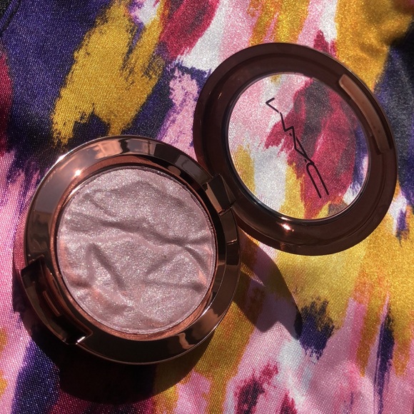 MAC Foiled eyeShadow in Sunphoria - Picture 2 of 5